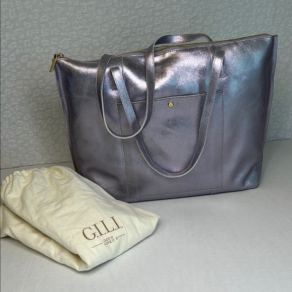 G.I.L.I  METALLIC LEATHER ZIP TOP TOTE - Picture 1 of 16